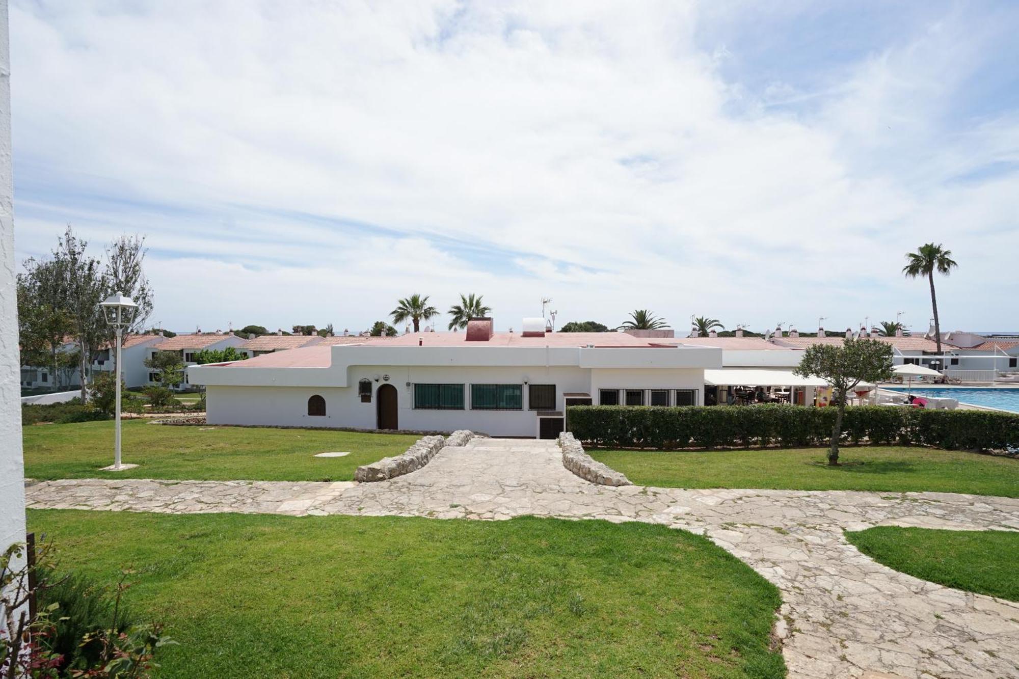 Apartamento Son Bou Luaran gambar